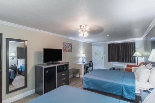 Econo Lodge Inn & Suites Corpus Christi - image 26