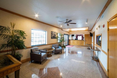 Econo Lodge Inn & Suites Corpus Christi - image 3