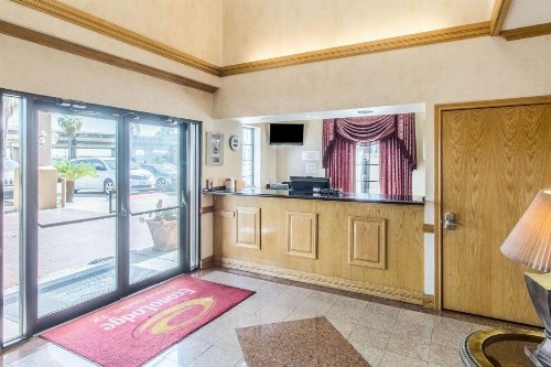 Econo Lodge Inn & Suites Corpus Christi - image 41