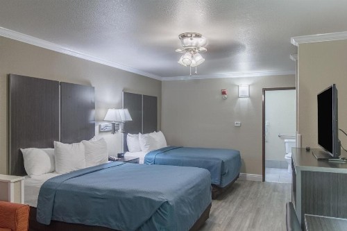 Econo Lodge Inn & Suites Corpus Christi - image 43