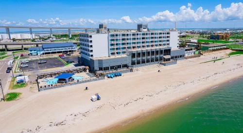 Radisson Hotel Corpus Christi Beach - image 2