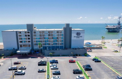 Radisson Hotel Corpus Christi Beach - image 3