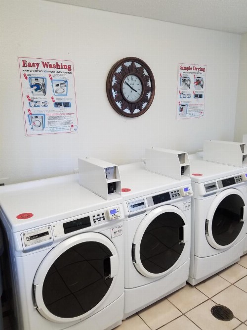 InTown Suites Extended Stay Corpus Christi - image 10
