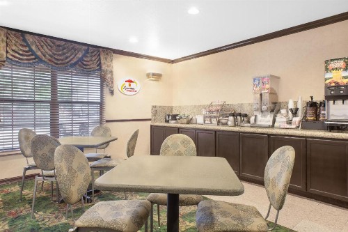 Super 8 by Wyndham Corpus Christi - image 20