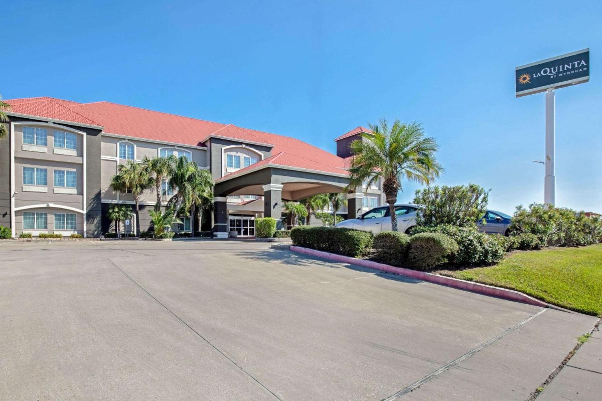 La Quinta by Wyndham Corpus Christi Airport - main image