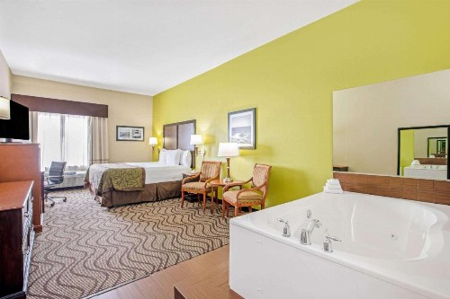 La Quinta by Wyndham Corpus Christi Airport - image 19