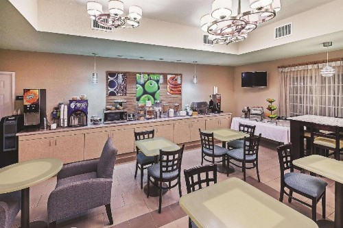 La Quinta by Wyndham Corpus Christi Northwest - image 23