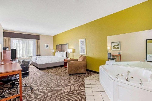 La Quinta by Wyndham Corpus Christi Northwest - image 33