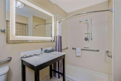 La Quinta by Wyndham Corpus Christi Northwest - image 48
