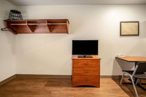 WoodSpring Suites Corpus Christi - image 15