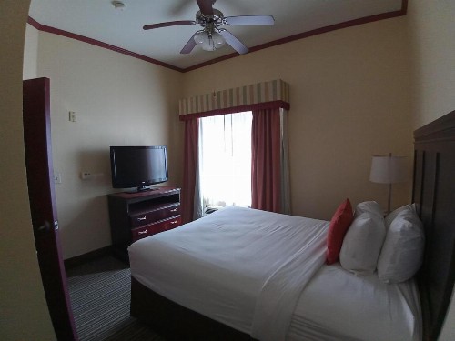 Hawthorn Suites by Wyndham Corpus Christi/Padre Isle - image 16