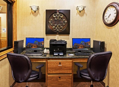 Holiday Inn Express Hotel & Suites Corpus Christi Northwest an IHG Hotel - image 25