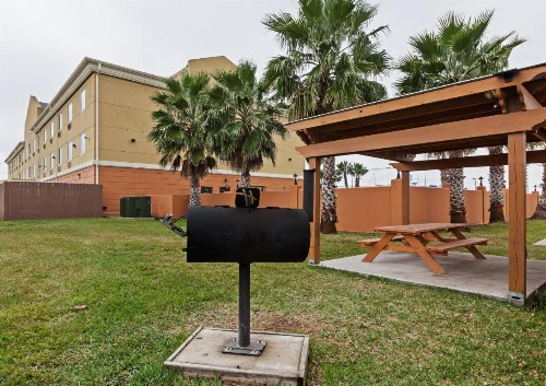 Holiday Inn Express Hotel & Suites Corpus Christi Northwest an IHG Hotel - image 27