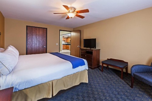 Holiday Inn Express Hotel & Suites Corpus Christi Northwest an IHG Hotel - image 45