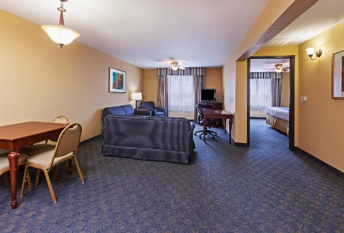 Holiday Inn Express Hotel & Suites Corpus Christi Northwest an IHG Hotel - image 46