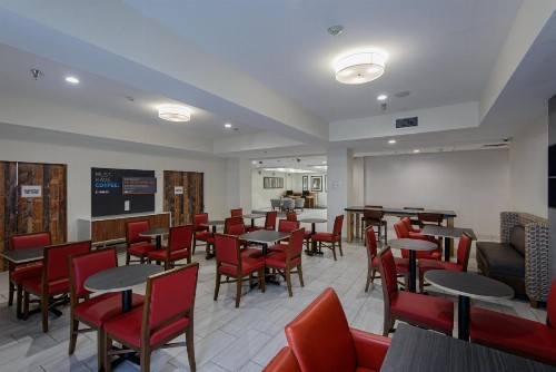 Holiday Inn Express & Suites Corpus Christi an IHG Hotel - image 11