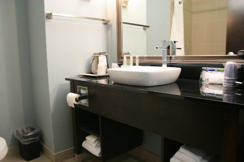 Holiday Inn Express & Suites Corpus Christi - North - image 10