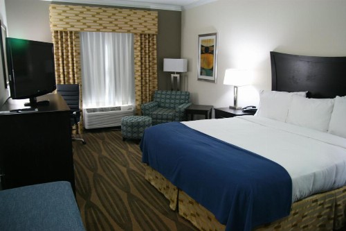 Holiday Inn Express & Suites Corpus Christi - North - image 20