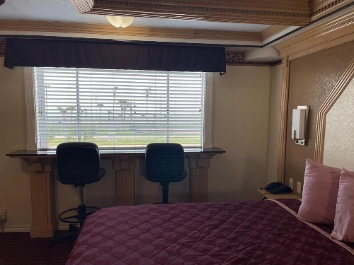 Budget Inn and Suites Corpus Christi - image 7