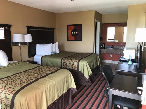 Days Inn by Wyndham Corpus Christi Beach - image 3