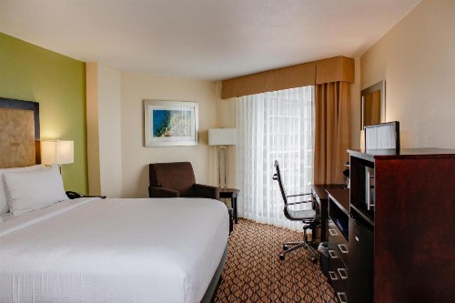 Holiday Inn Corpus Christi Downtown Marina an IHG Hotel - image 18