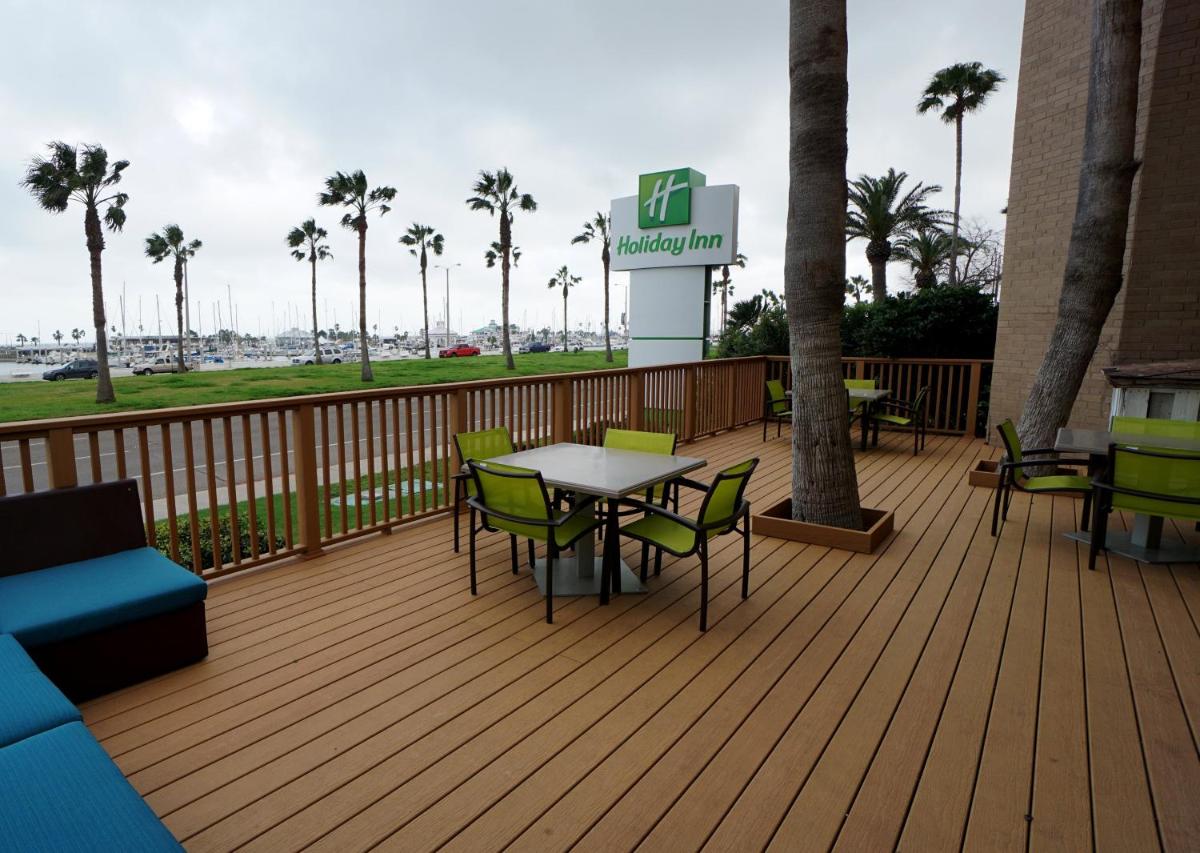 Holiday Inn Corpus Christi Downtown Marina an IHG Hotel - image 6