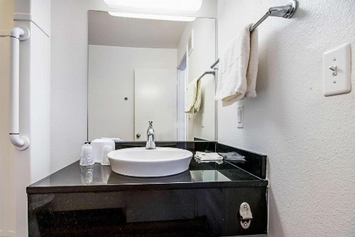 Motel 6-Corpus Christi TX - Northwest - image 28