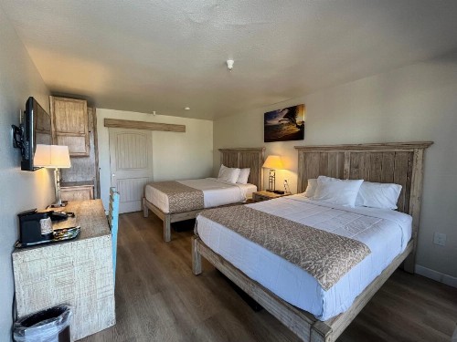 Hotel DeVille - image 23