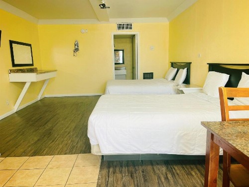 Sea Shell Inn Motel - image 7