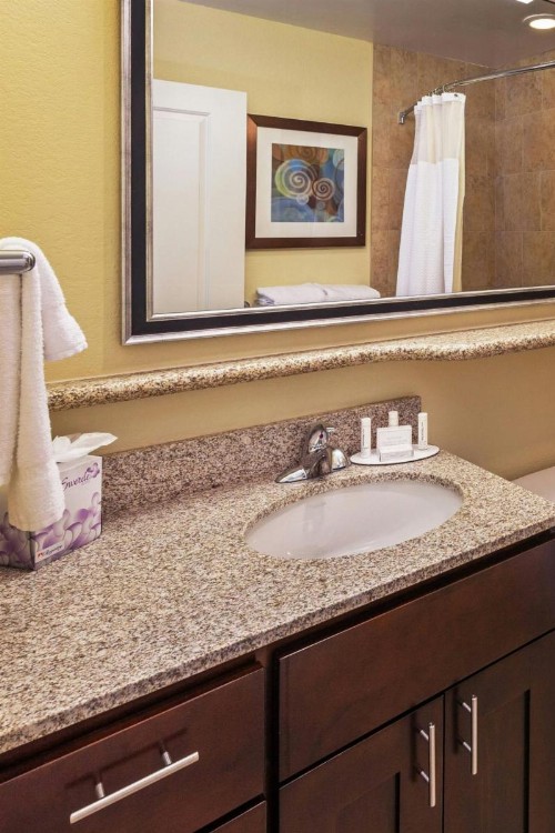 TownePlace Suites by Marriott Corpus Christi - image 17