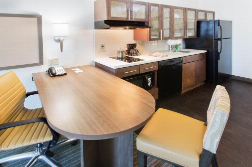 Candlewood Suites Corpus Christi South/Naval Base - image 5