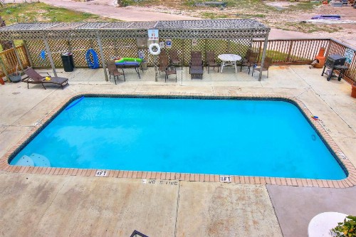 Compass Condos - image 1
