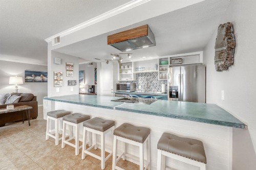 Compass Condos - image 10