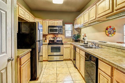 Compass Condominiums - image 9