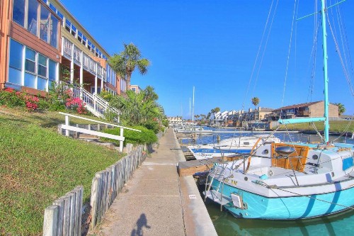Anchor Resort - image 3