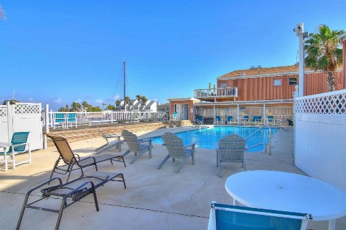 Anchor Resort - image 6