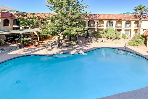 Seahorse Condos - image 11