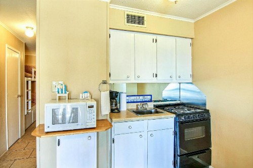 Villa Del Sol Surfside - image 8