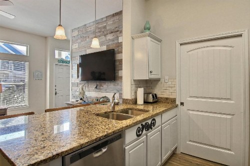 Seaside Paradise - image 9