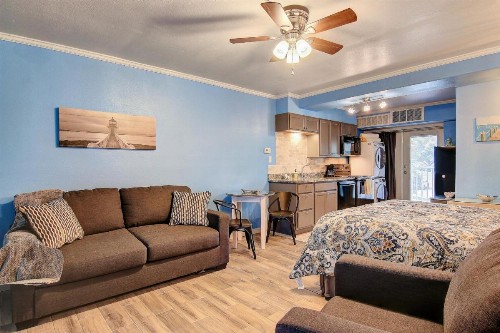 Anchor Resort II - image 1