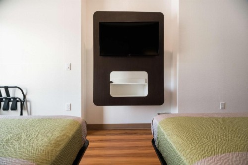 Motel 6-Corpus Christi TX - image 35