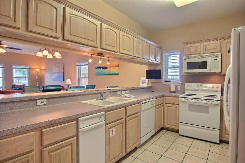 Waterfront Retreat B-1 by Padre Escapes - image 1