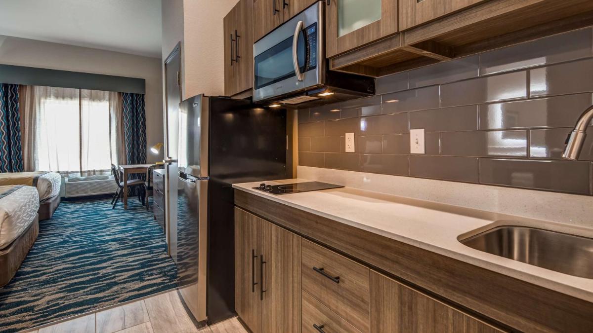 Executive Residency by Best Western Corpus Christi - image 2