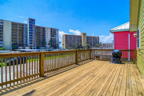 Breezy by the Beach - image 11