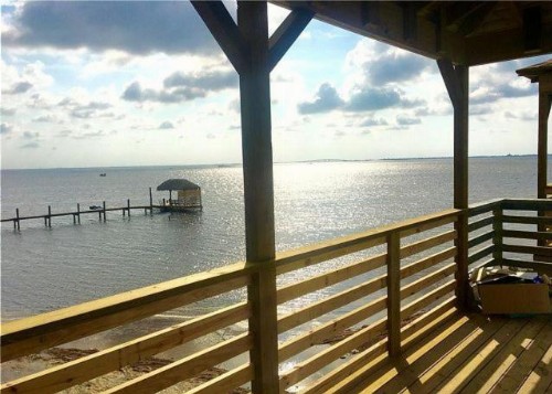 Brand New 3/3! Private fishing pier with dock space! Pool! AMAZING Views! - image 2