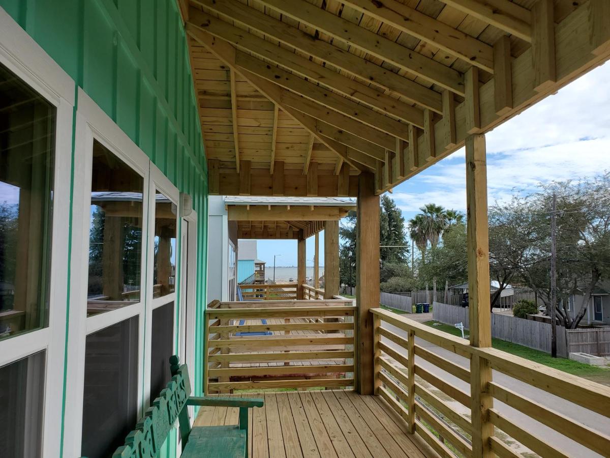 Brand New 3/3! Private fishing pier with dock space! Pool! AMAZING Views! - image 6