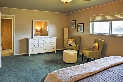 Spacious Ranch-Style Getaway on Corpus Christi Bay - image 8