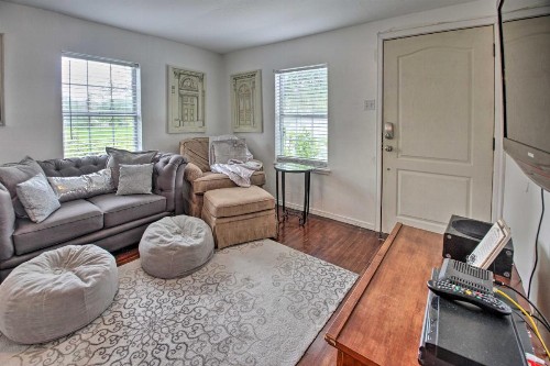 Corpus Christi Cottage with Patio - 5 Mi From Beach! - image 7