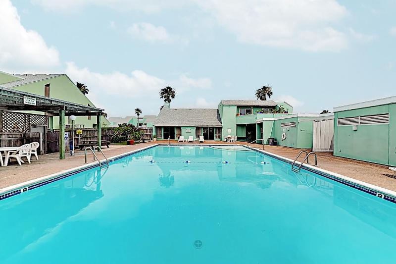 Canal-Front Condo - Boat Dock Pool & 3 Kayaks condo - main image