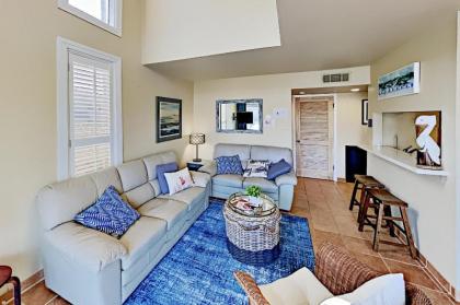 Canal-Front Condo - Boat Dock Pool & 3 Kayaks condo - image 4